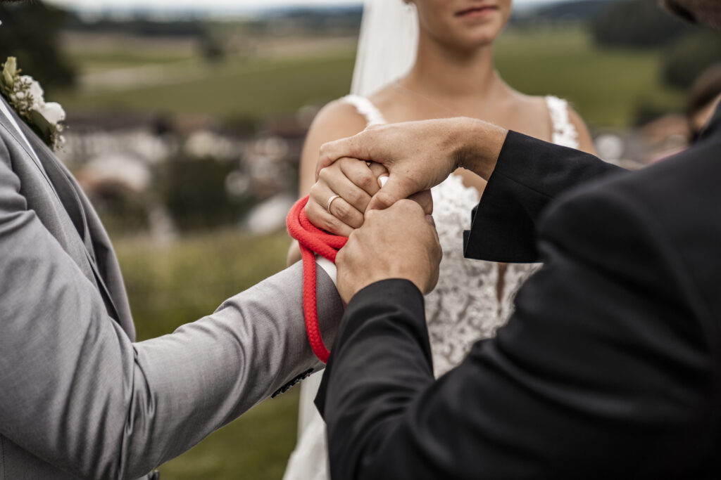 Hochzeitsritual bei freien Trauung